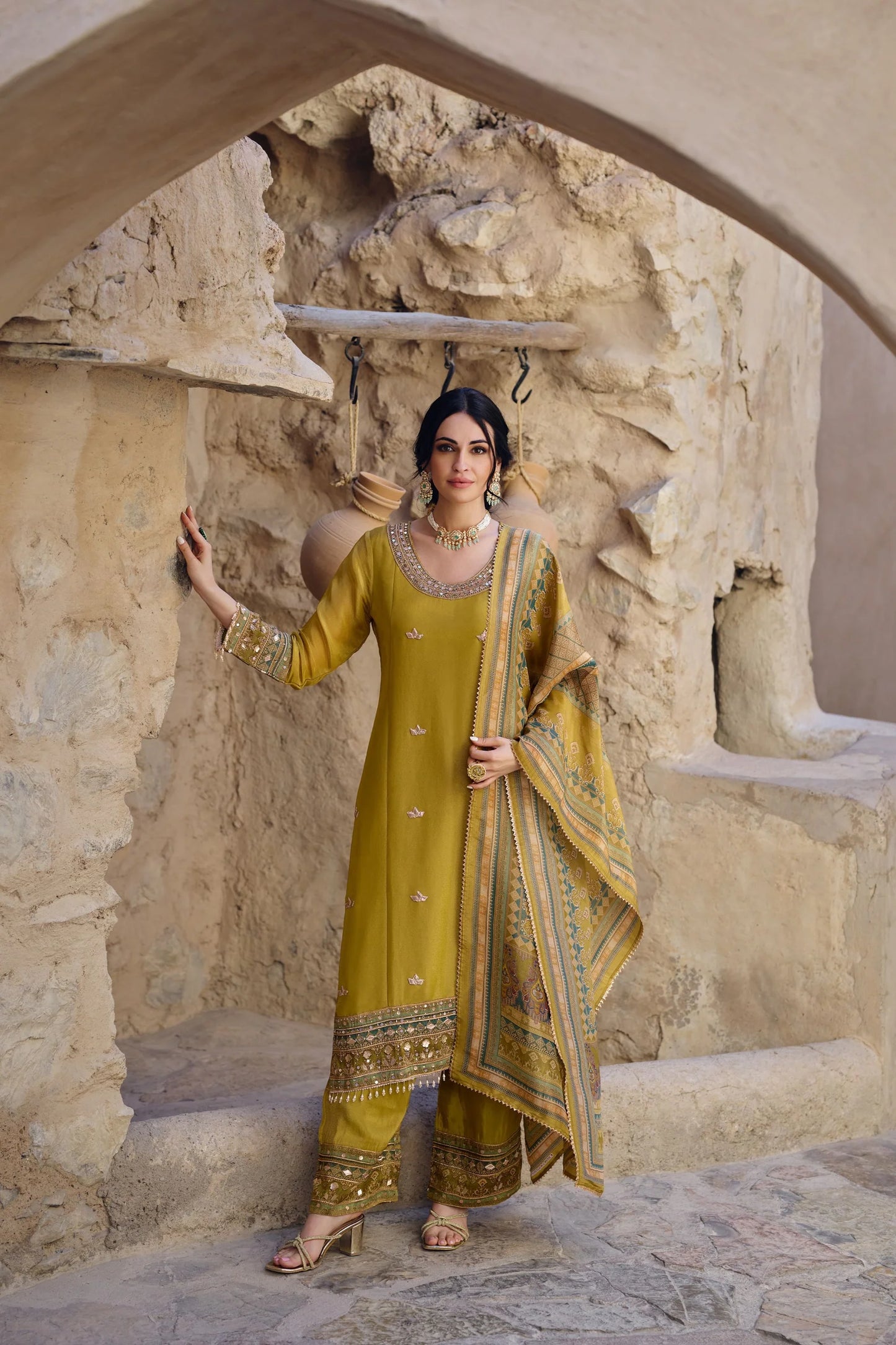 Nayab-Suit Set