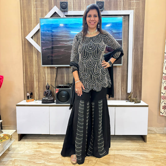 Luxurious Black – Artisanal Elegance