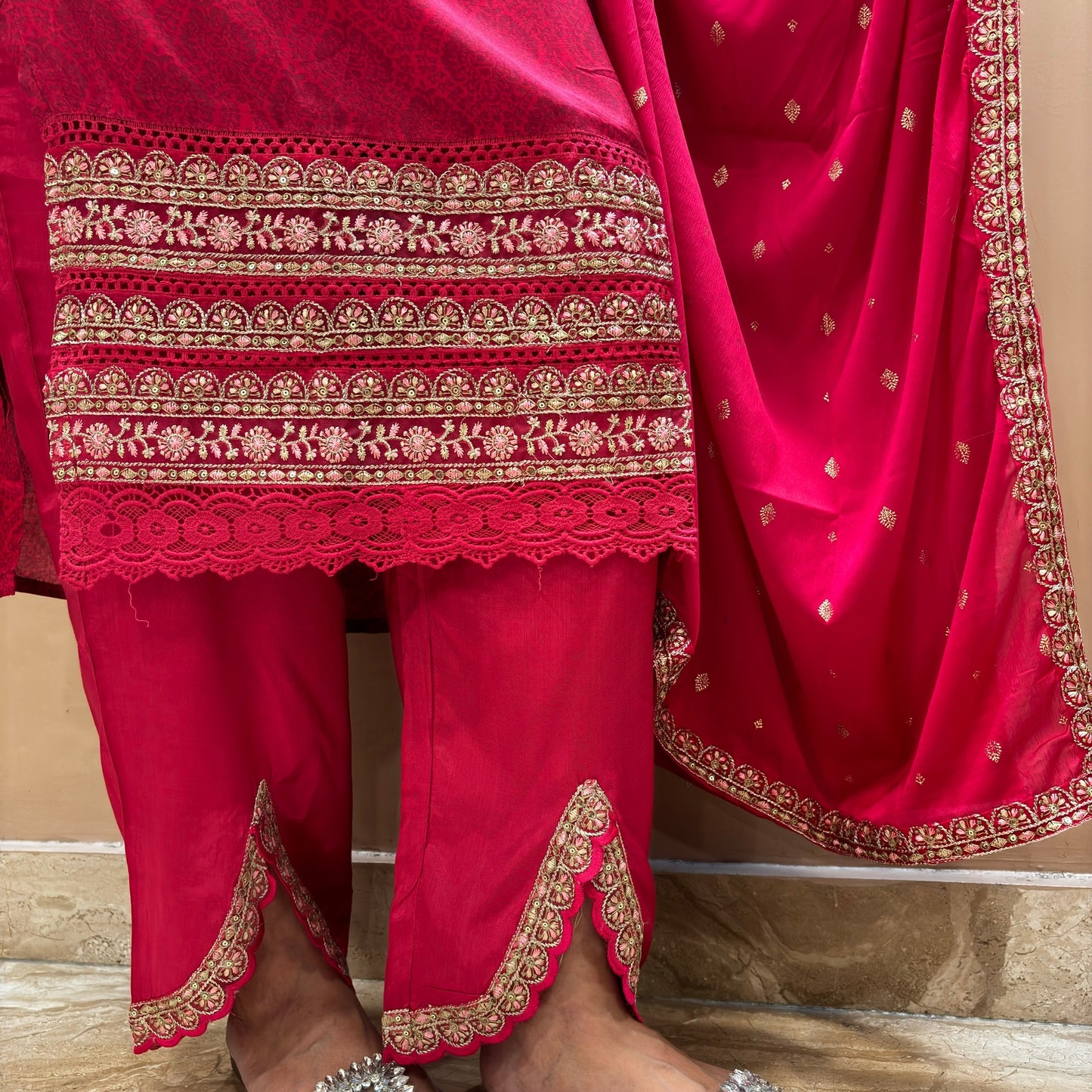 Advika Dori Pakistani Suit