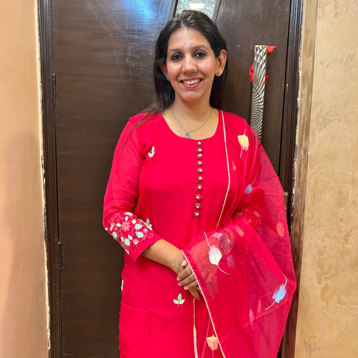 Floral Radiance Red Kurta Ensemble